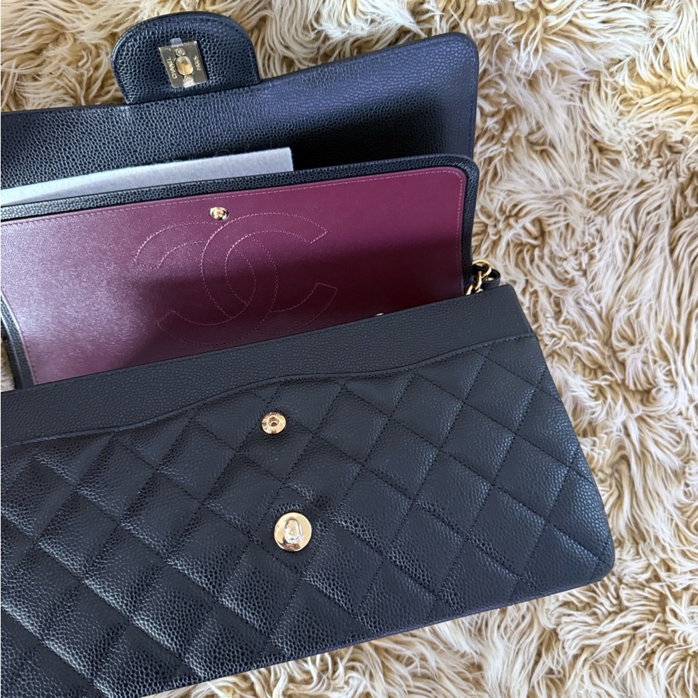 Chanel LARGE CLASSIC HANDBAG
Grained Calfskin & Gold-Tone Metal retail $11,700 - Picture 11 of 15